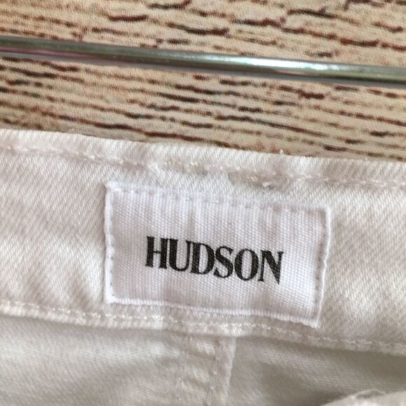 HUDSON WEEKENDER STEP HEM MINI SKIRT IN WHITE‎ - Picture 5 of 7